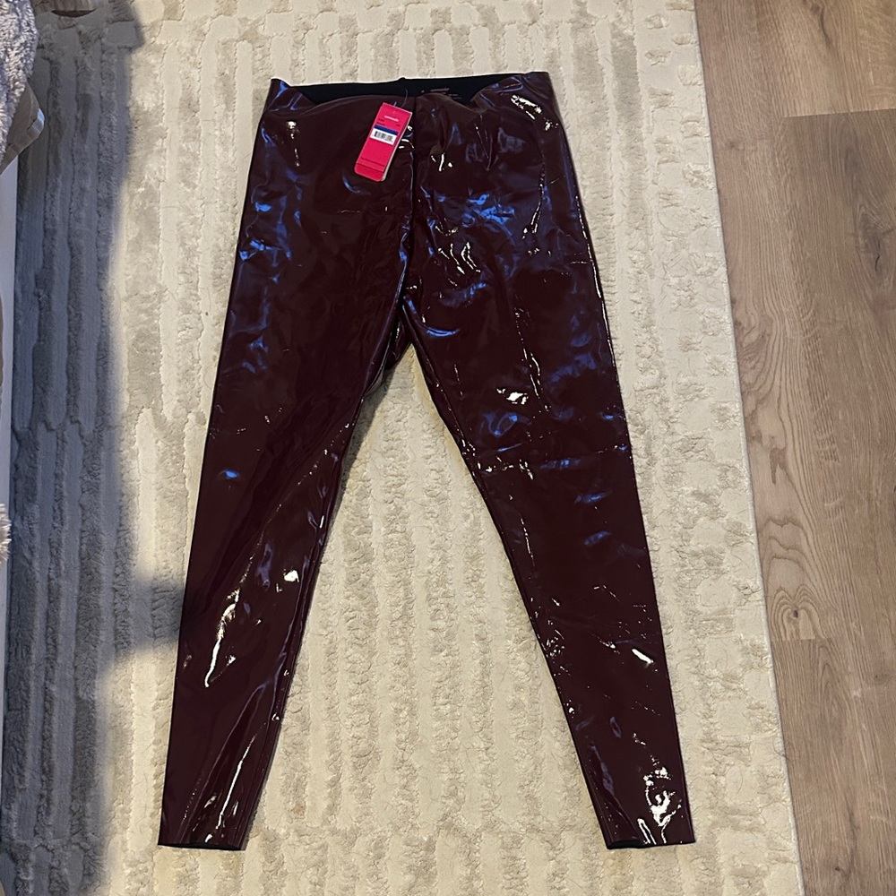 Commando Glossy Burgundy Leggings